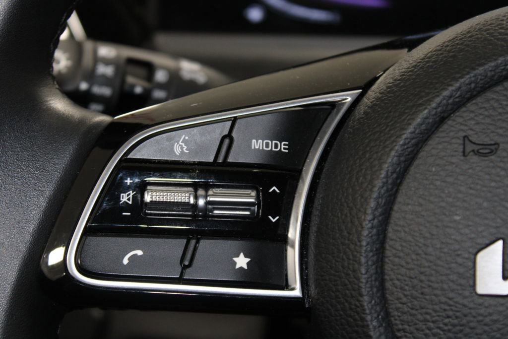 Used 2025 Kia Seltos S image 18