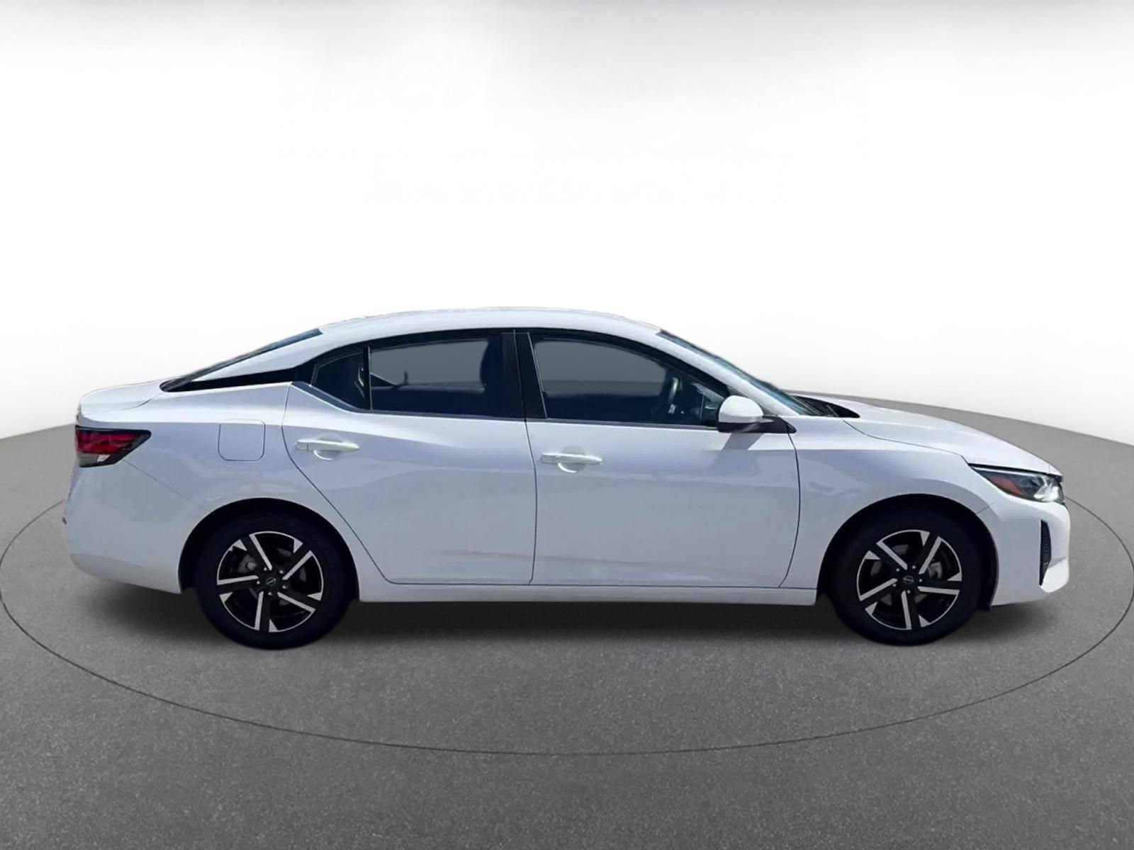 Used 2024 Nissan Sentra SV image 16