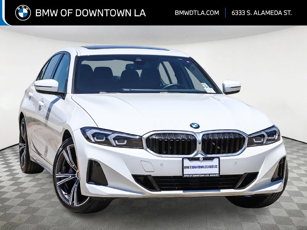Used 2023 BMW 330i Sedan w/ Parking Assistance Package RWD image 1