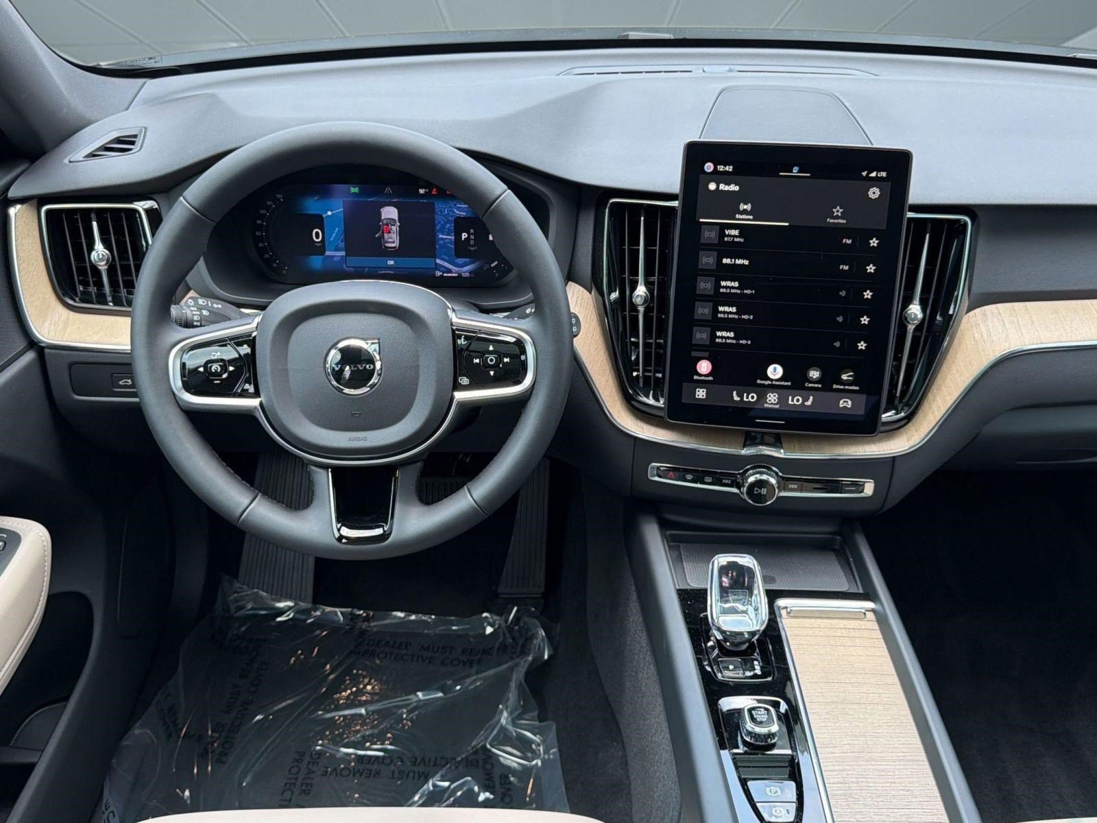 New 2026 Volvo XC60 B5 Core w/ Protection Package AWD/4WD image 28