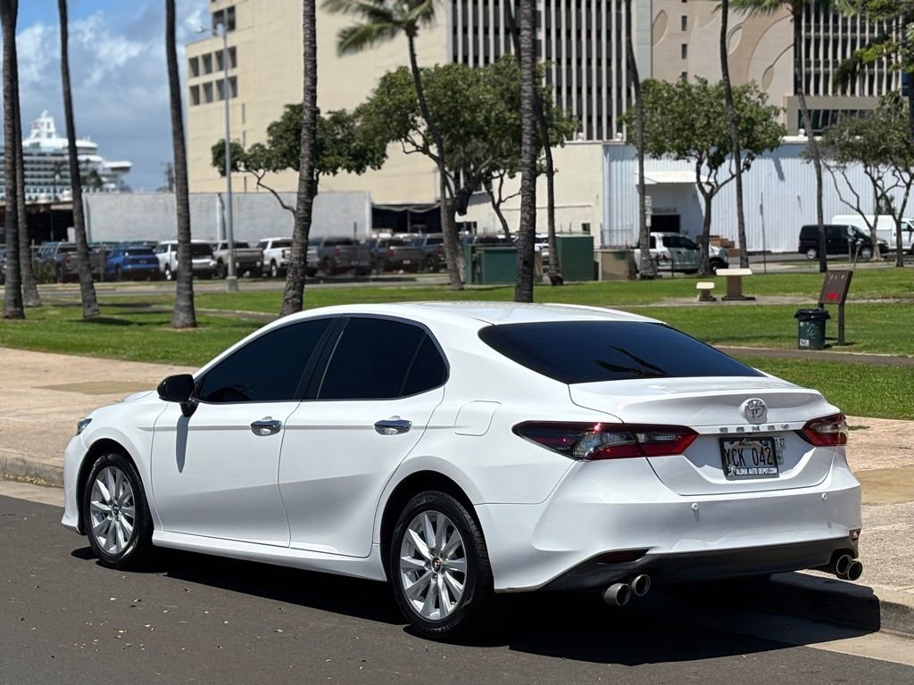 Used 2019 Toyota Camry L image 3
