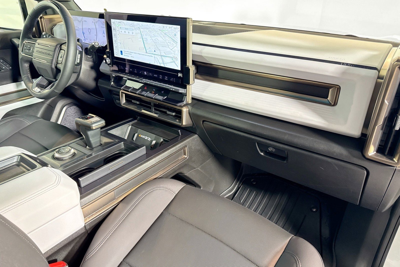 Used 2024 GMC Hummer EV 2X image 27