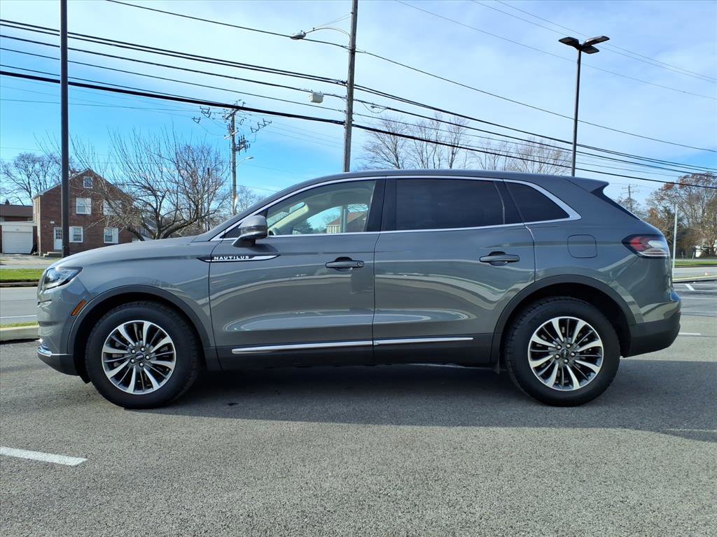 Certified 2022 Lincoln Nautilus AWD w/ Premium Package image 5