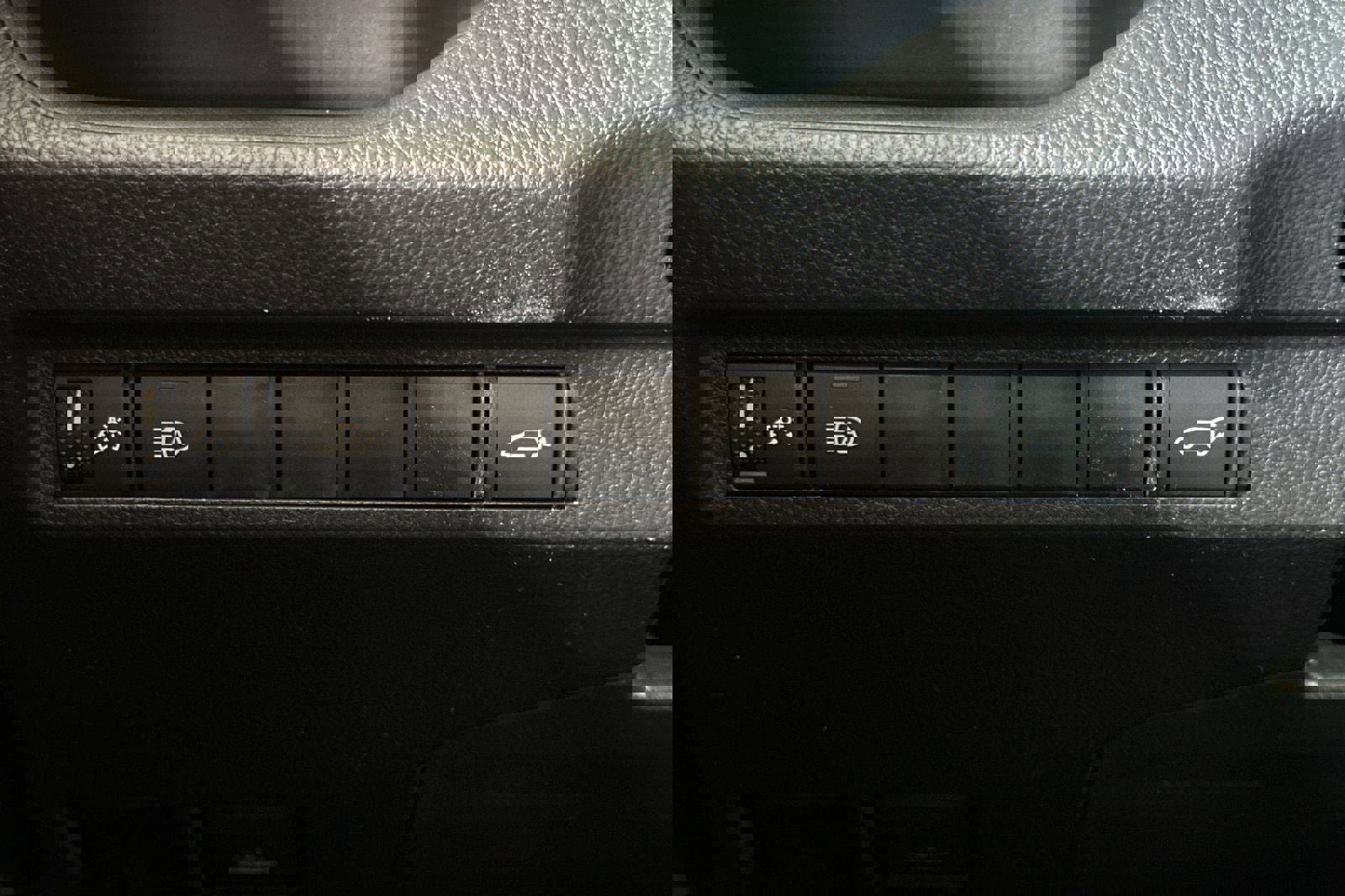 New 2025 Toyota RAV4 XLE image 32