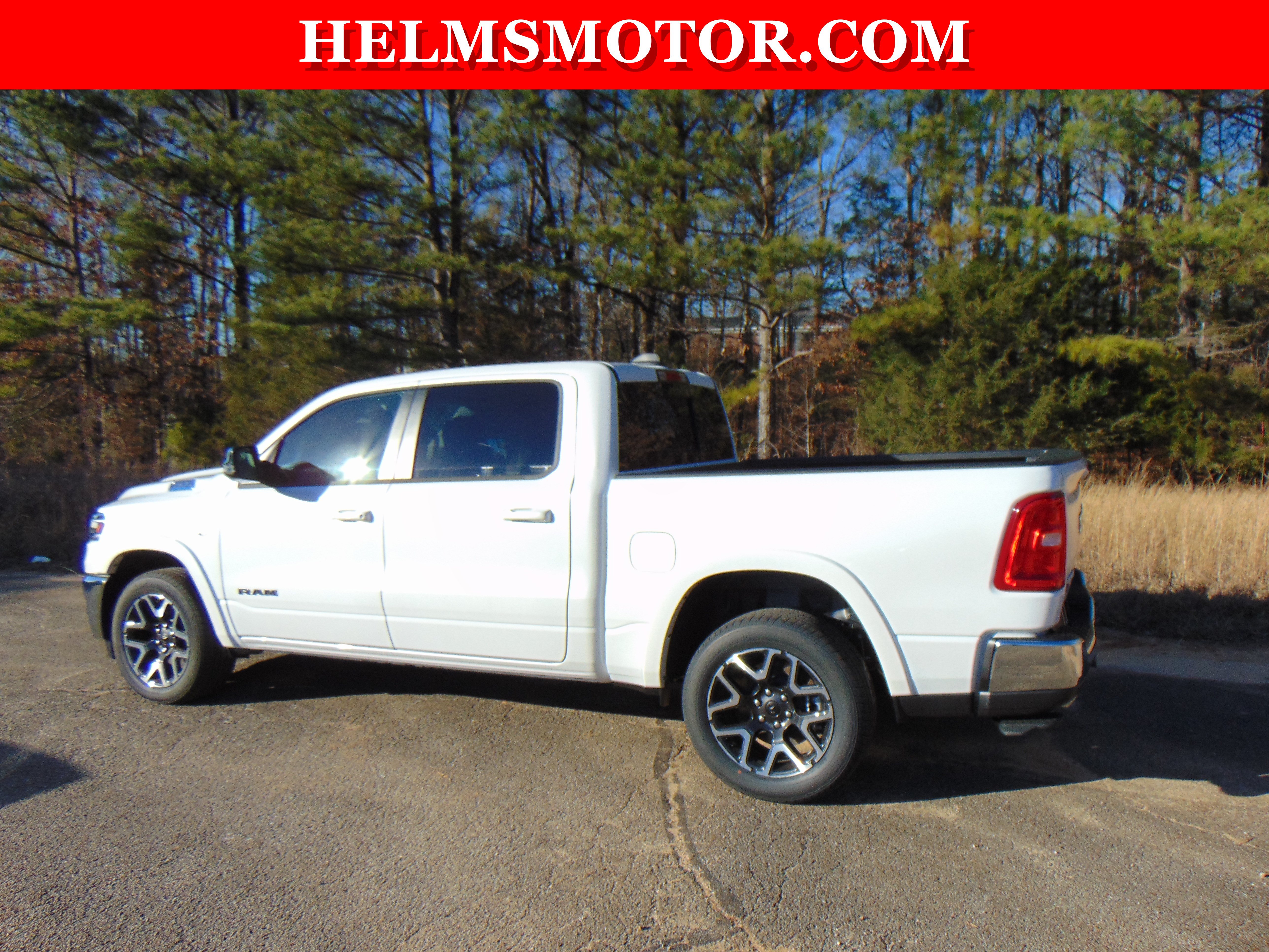 New 2026 RAM 1500 Laramie AWD/4WD image 7