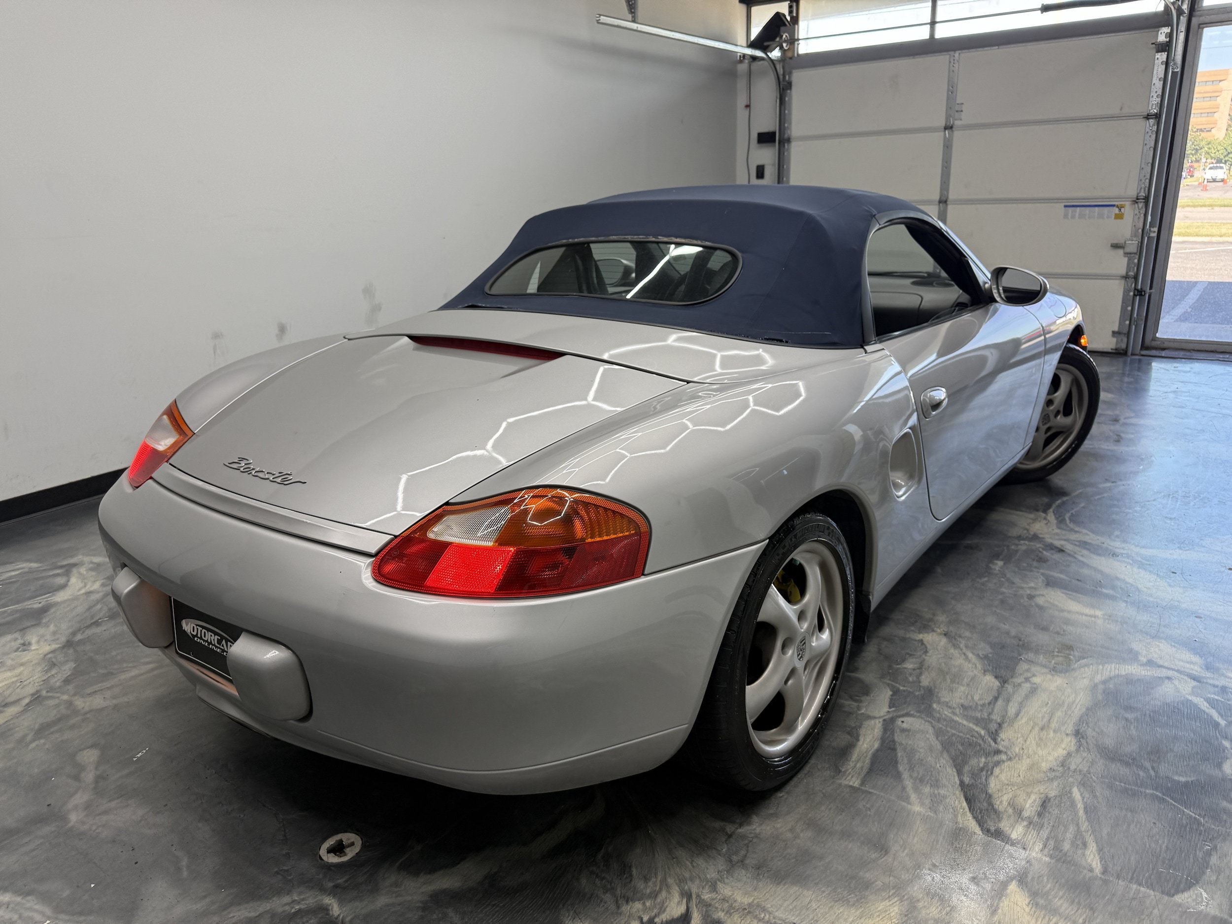 Used 2000 Porsche Boxster RWD image 2