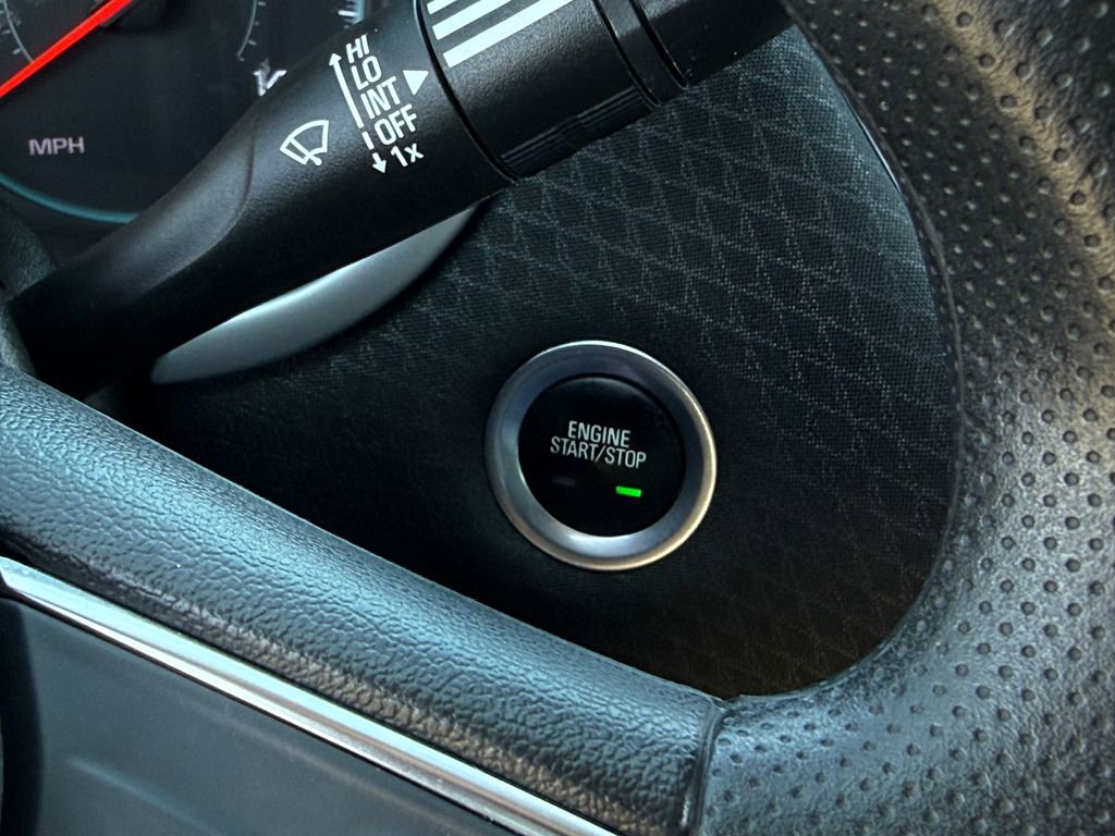 Used 2023 Chevrolet Malibu LT image 32