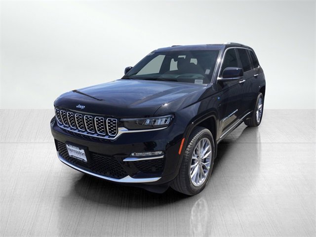 New 2023 Jeep Grand Cherokee Summit w/ Advanced Protech Group IV image 2