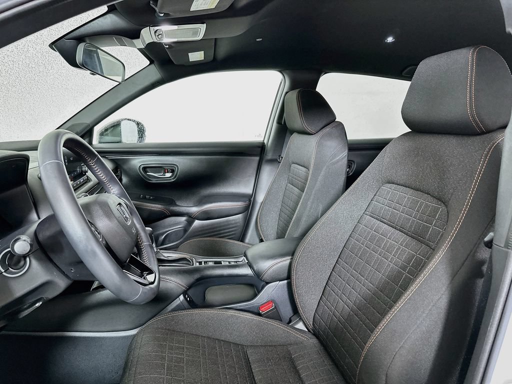 Certified 2025 Honda HR-V Sport image 8