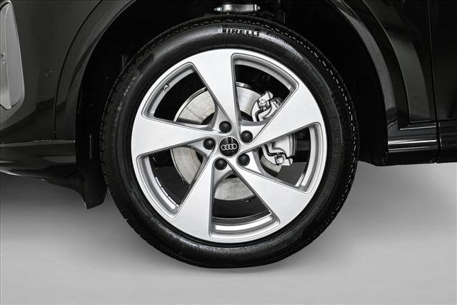 New 2025 Audi Q5 Premium Plus image 22