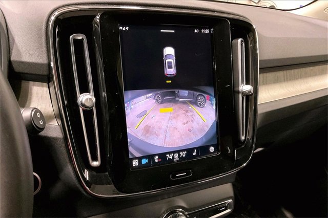 Certified 2023 Volvo XC40 B5 Core w/ Convenience Package image 22