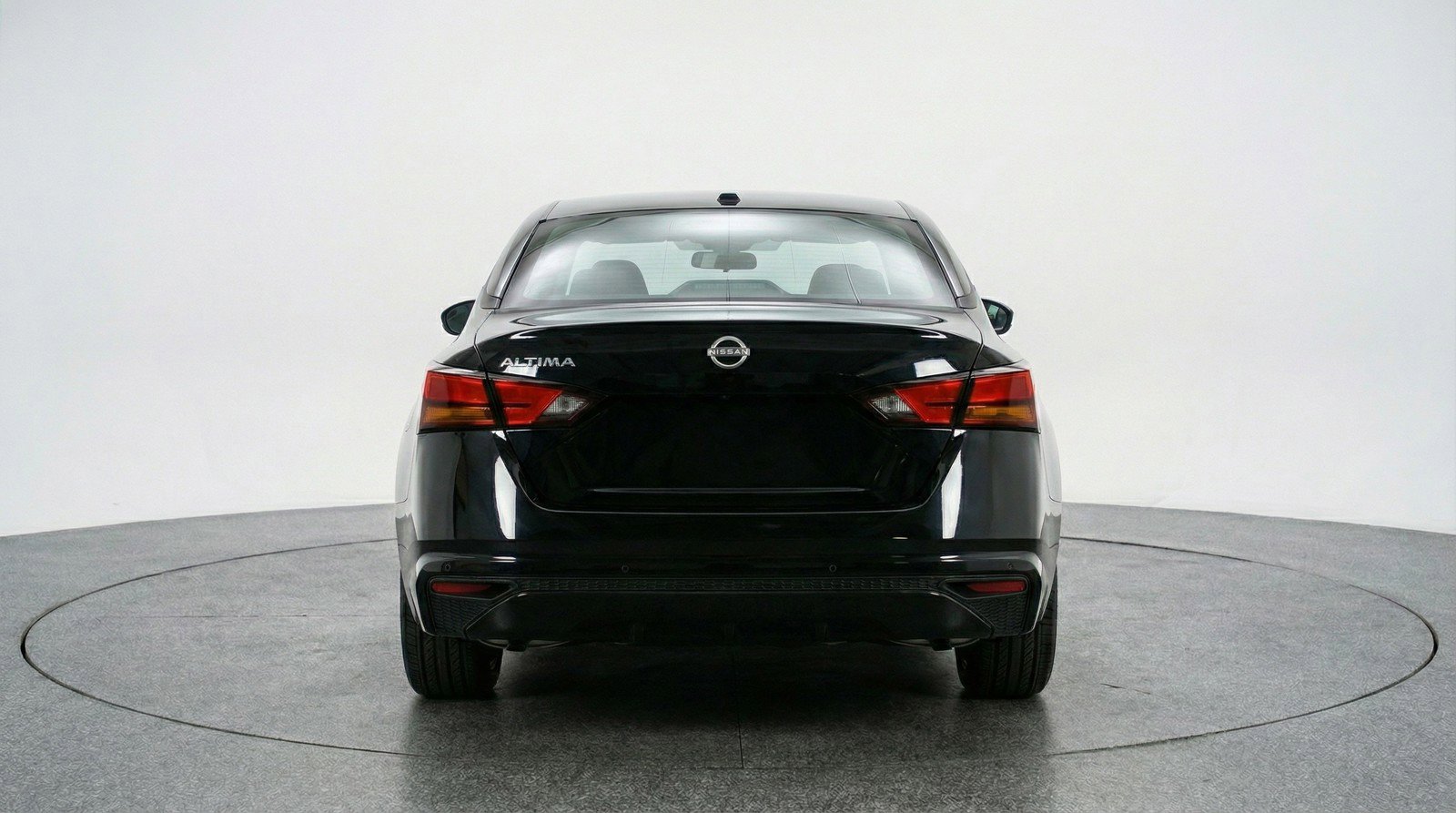 Used 2025 Nissan Altima 2.5 SV FWD image 7