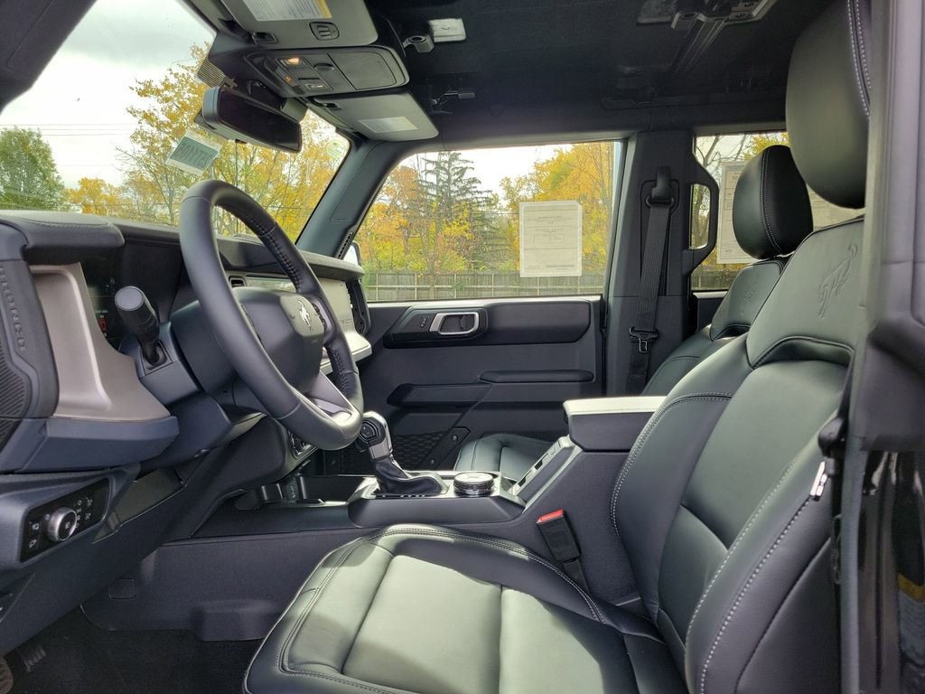 New 2025 Ford Bronco Outer Banks image 16