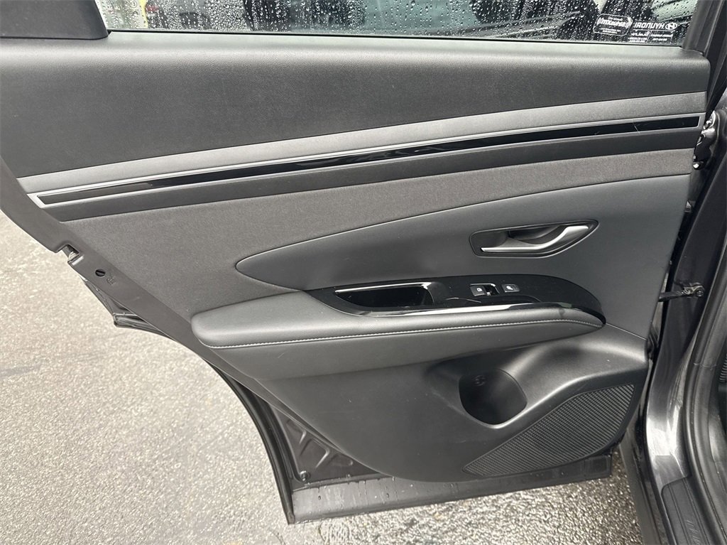 Used 2022 Hyundai Tucson Limited image 27
