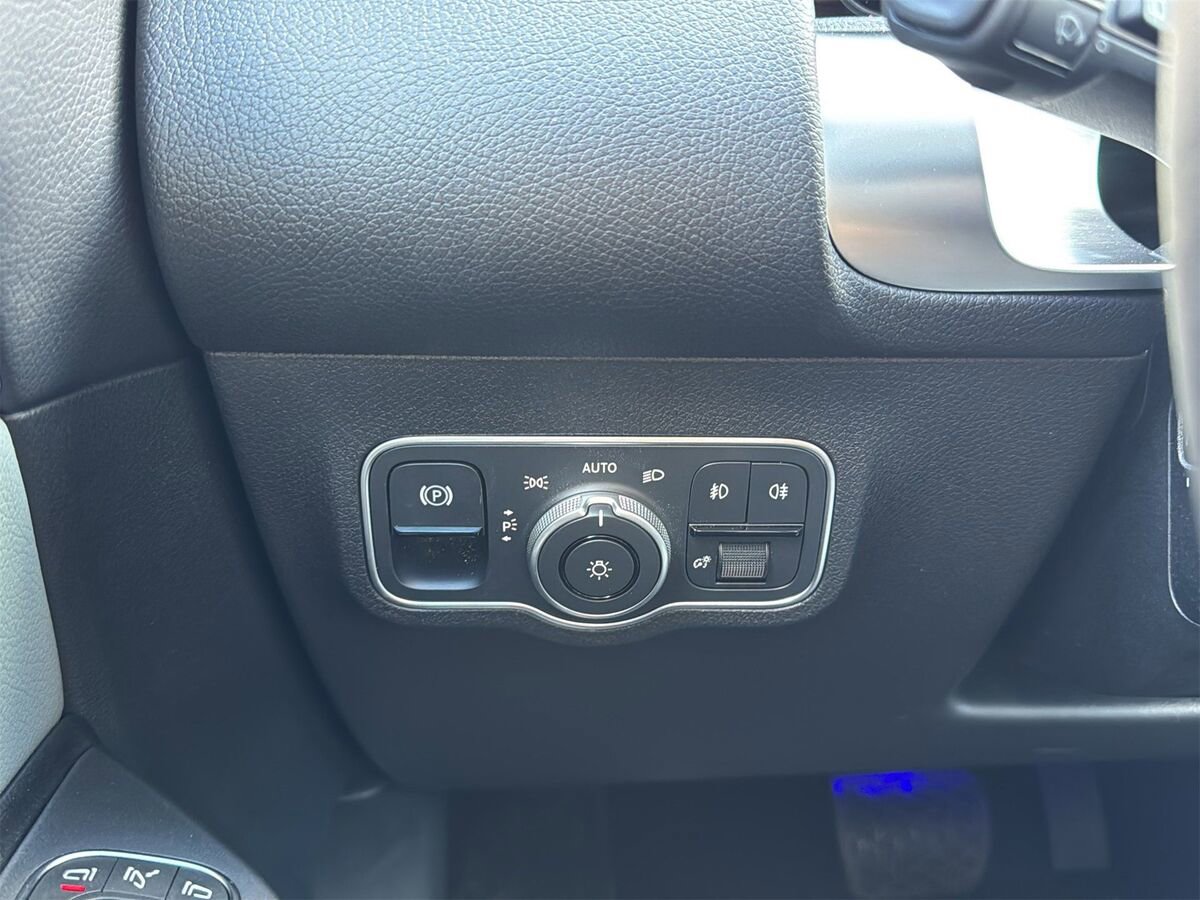 New 2026 Mercedes-Benz GLB 250 image 22