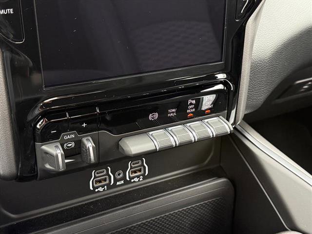 New 2026 RAM 3500 Big Horn AWD/4WD image 9
