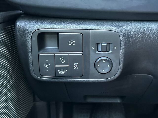 Used 2025 Hyundai Ioniq 6 SEL RWD image 31
