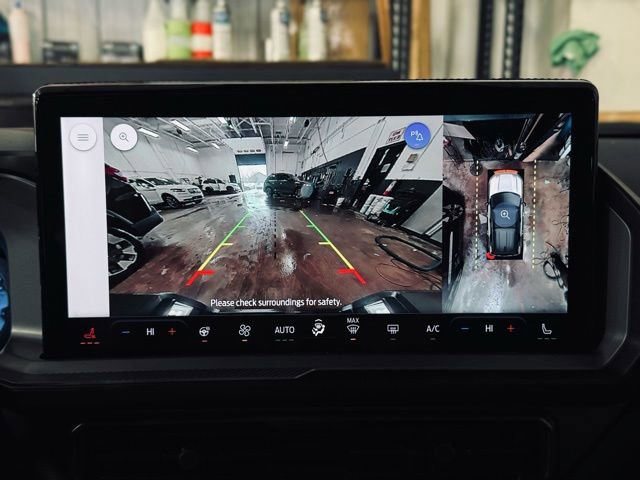 Used 2025 Ford Bronco Sport Badlands image 36