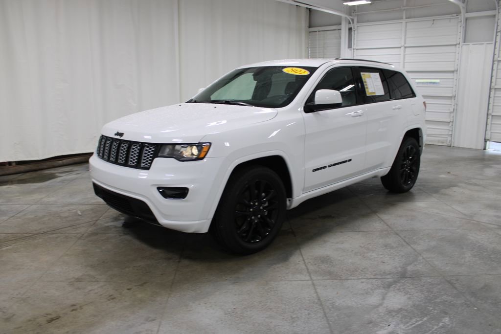 Used 2022 Jeep Grand Cherokee Laredo X image 7