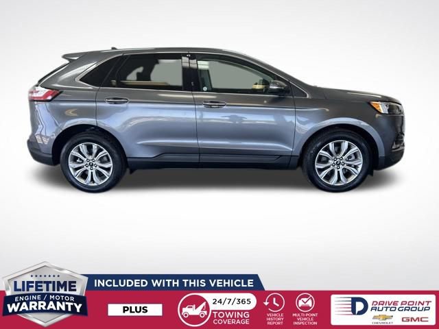 Used 2024 Ford Edge Titanium image 2
