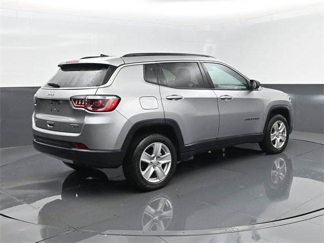 Used 2022 Jeep Compass Latitude w/ Sun and Sound Group image 21