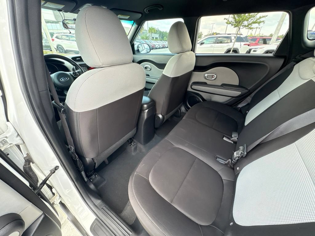 Used 2016 Kia Soul FWD image 14