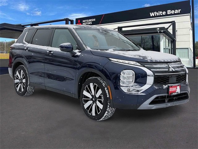 Used 2025 Mitsubishi Outlander SE