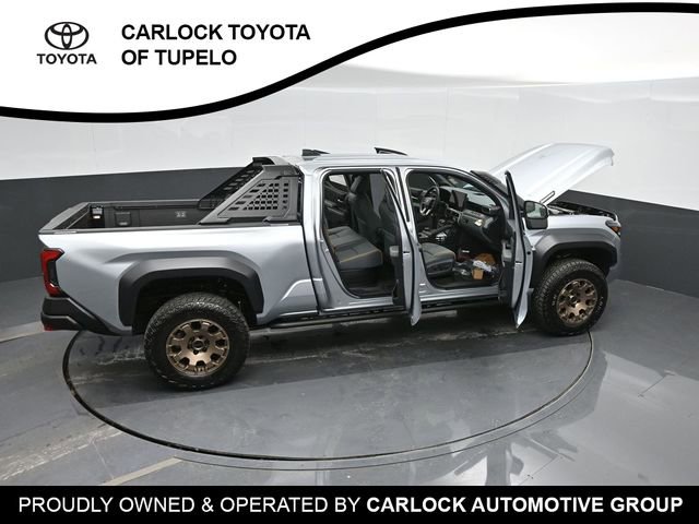 Used 2025 Toyota Tacoma Trailhunter image 58
