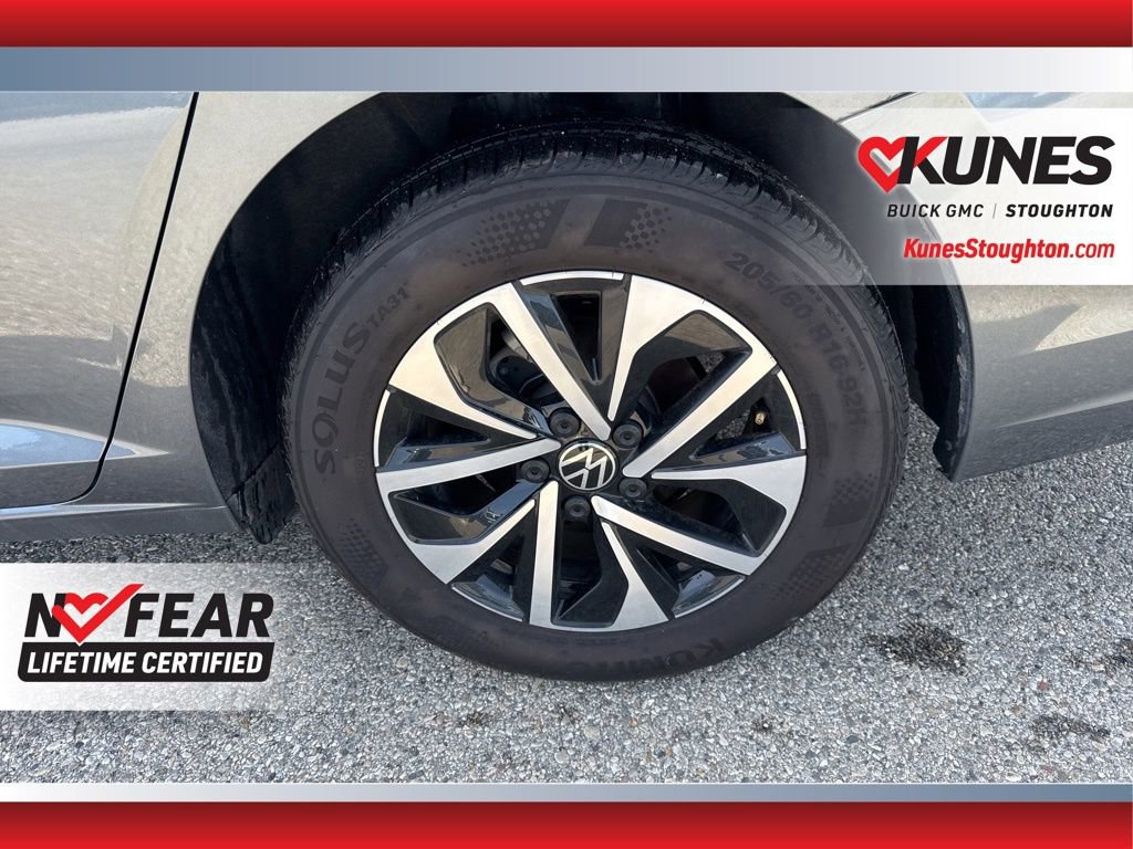 Used 2025 Volkswagen Jetta S image 18