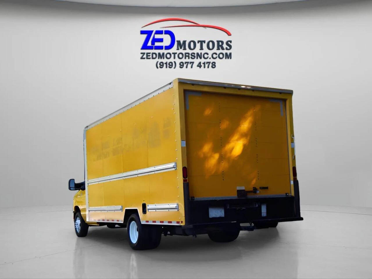 Used 2019 Ford E-350 and Econoline 350 Super Duty image 6