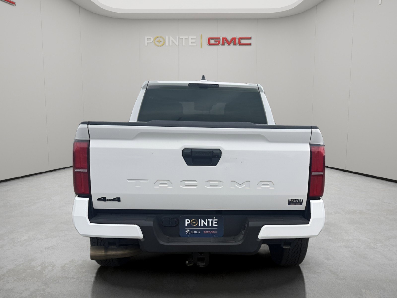 Used 2024 Toyota Tacoma TRD Off-Road AWD/4WD image 5