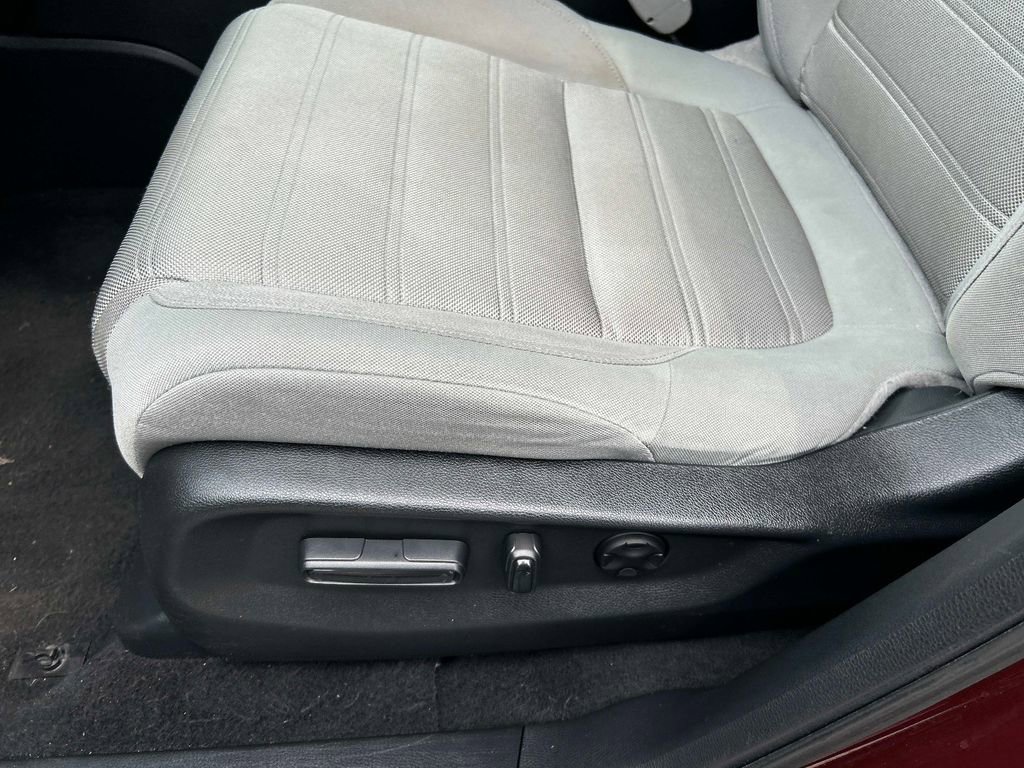 Used 2019 Honda CR-V EX image 23