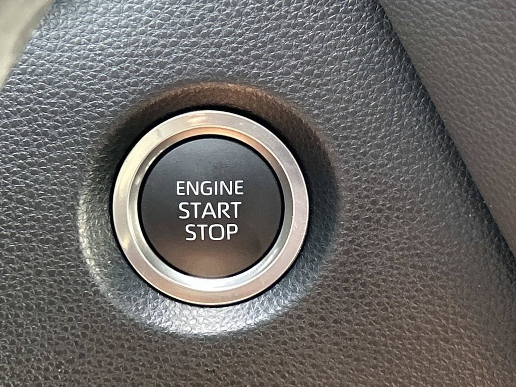 Used 2026 Toyota Corolla SE FWD image 29