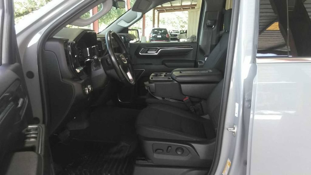 Used 2024 GMC Sierra 1500 SLE RWD image 7