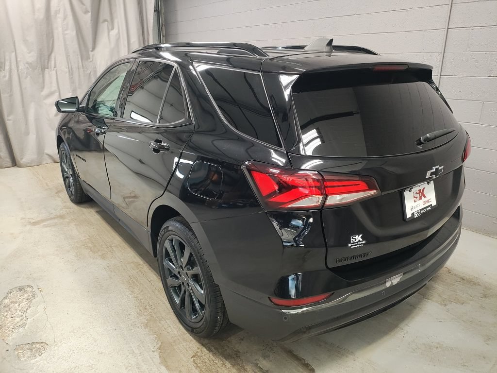 Used 2023 Chevrolet Equinox RS w/ LPO, Floor Liner Package FWD image 21