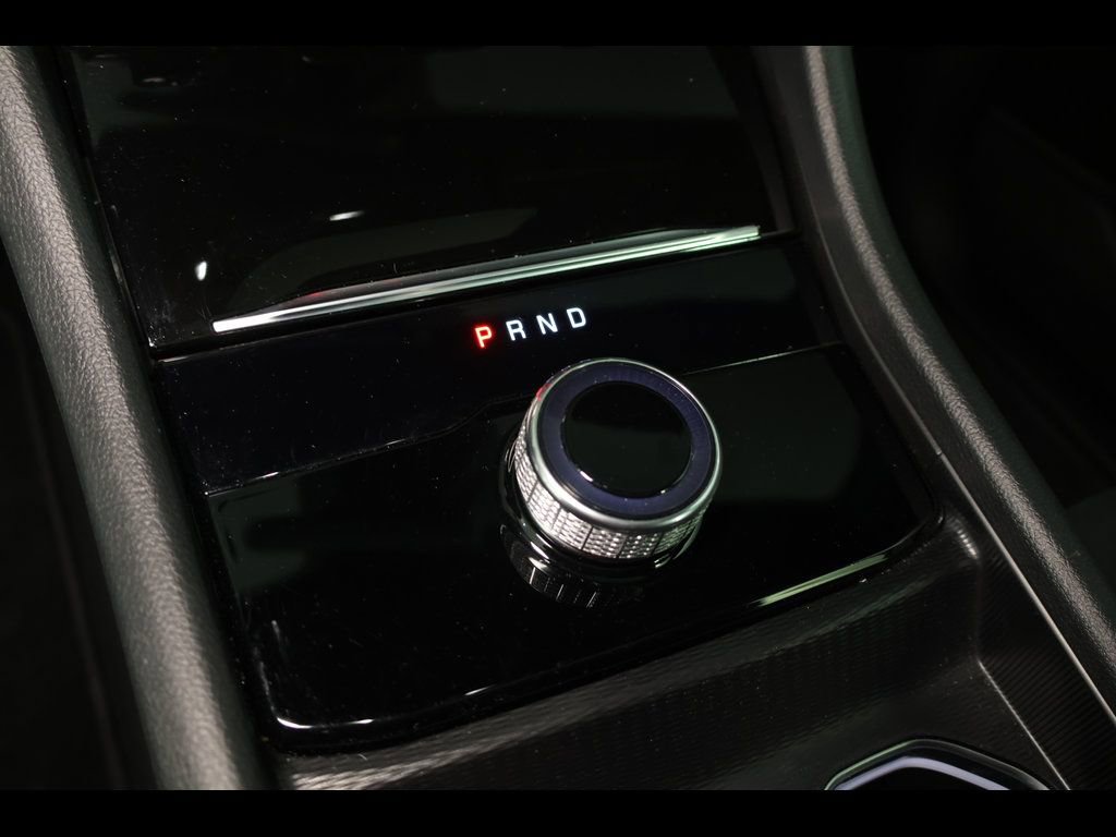 Used 2025 Jeep Grand Cherokee Laredo X w/ Luxury Tech Group I image 16