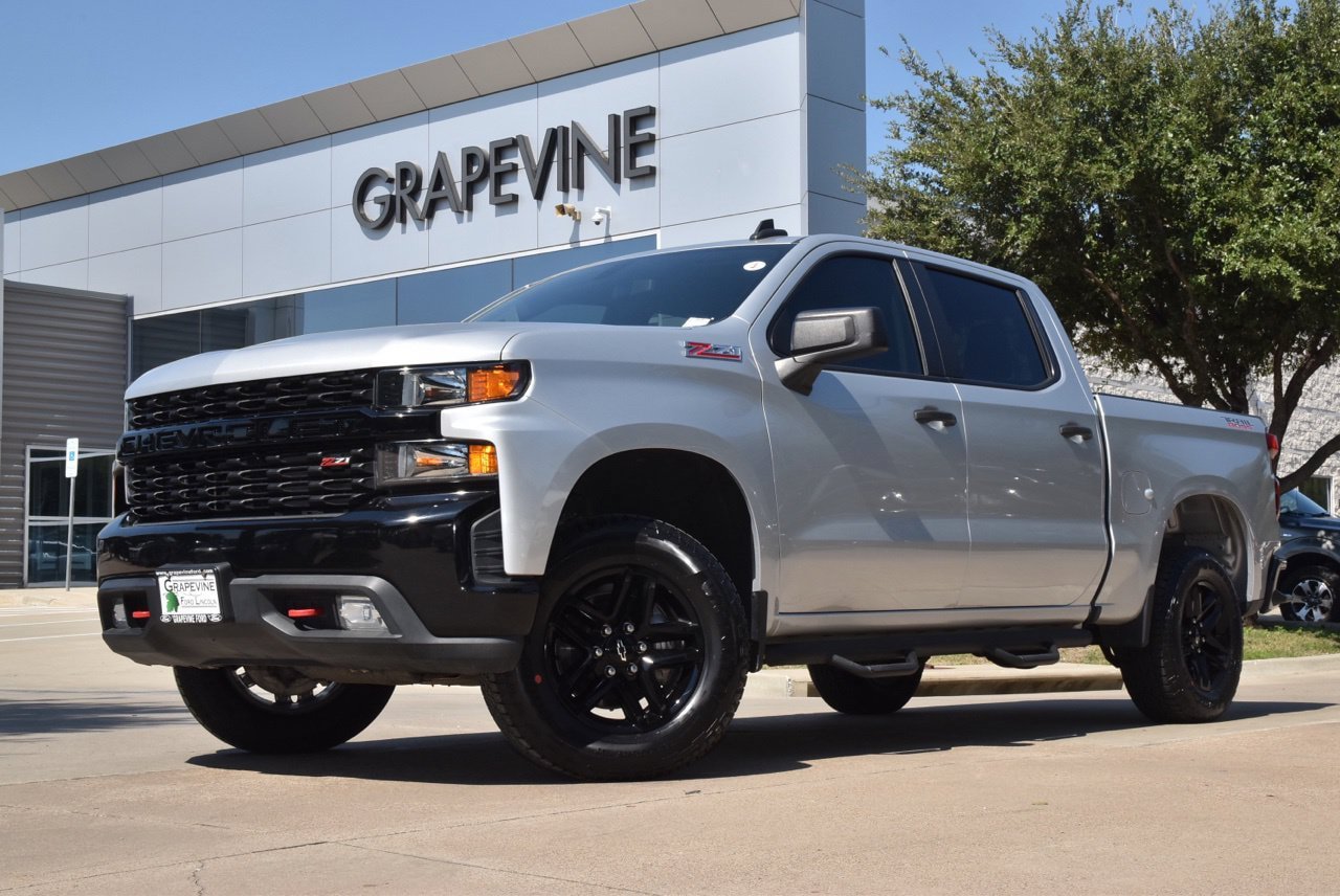 Used 2021 Chevrolet Silverado 1500 Custom Trail Boss AWD/4WD image 2