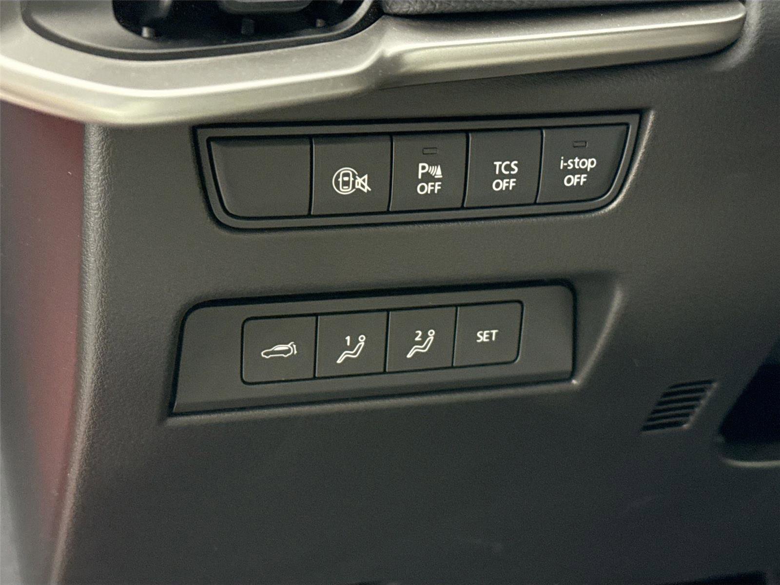 Certified 2025 MAZDA CX-70 3.3 Turbo w/ Premium Package image 16