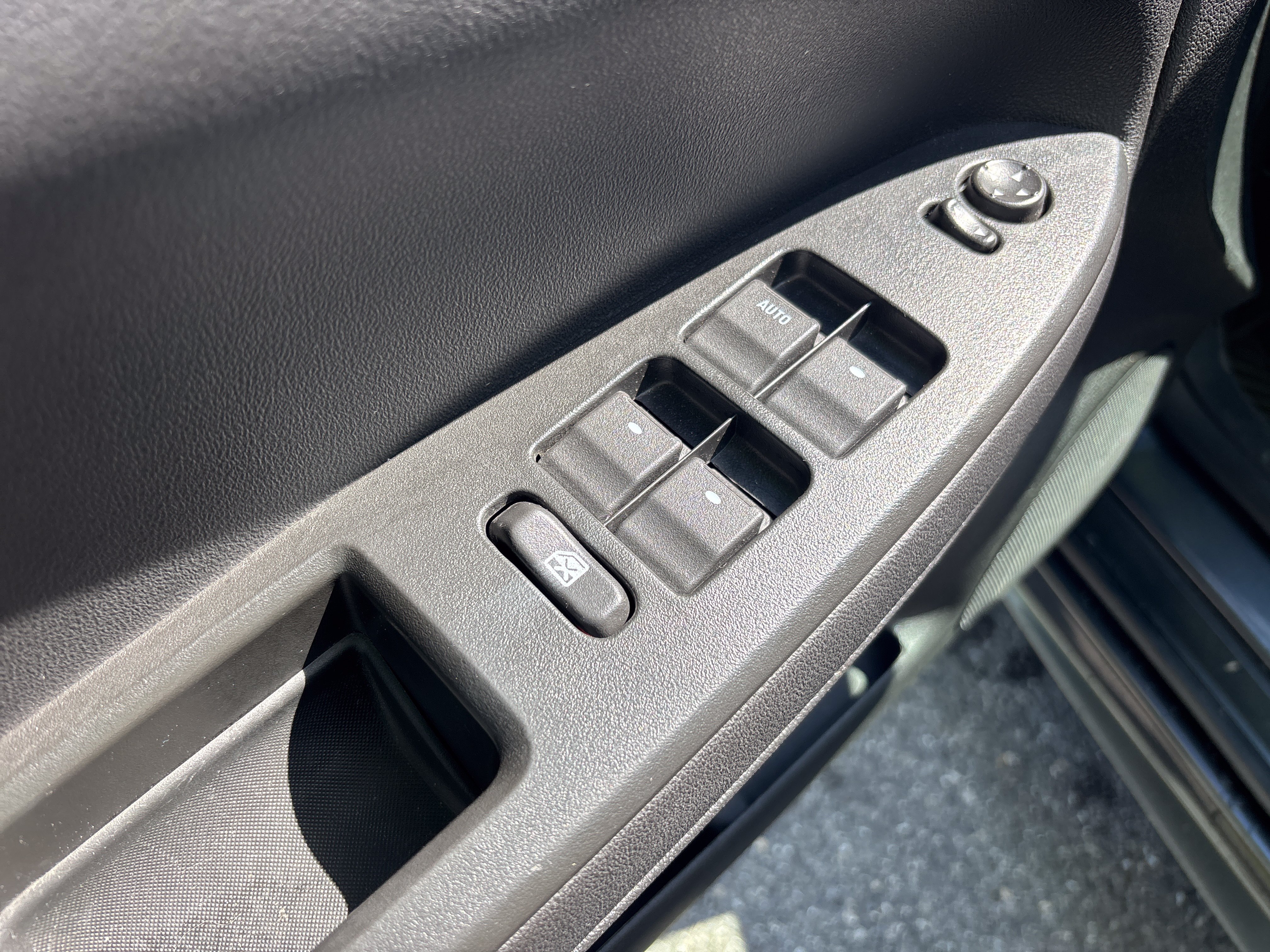 Used 2011 Chevrolet Impala LT FWD image 18