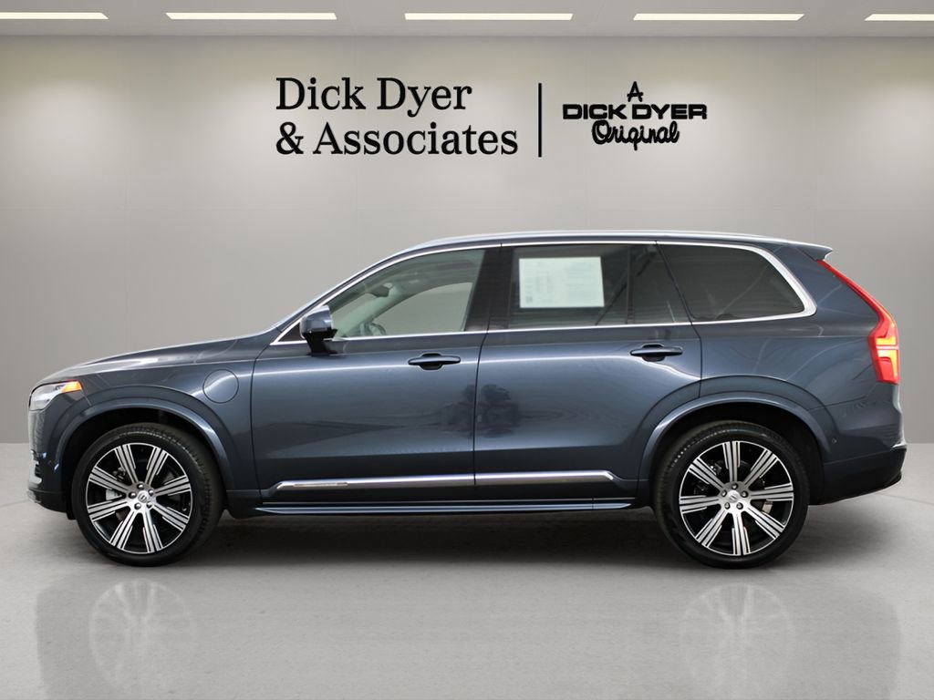 Certified 2024 Volvo XC90 T8 Plus w/ Protection Package image 5