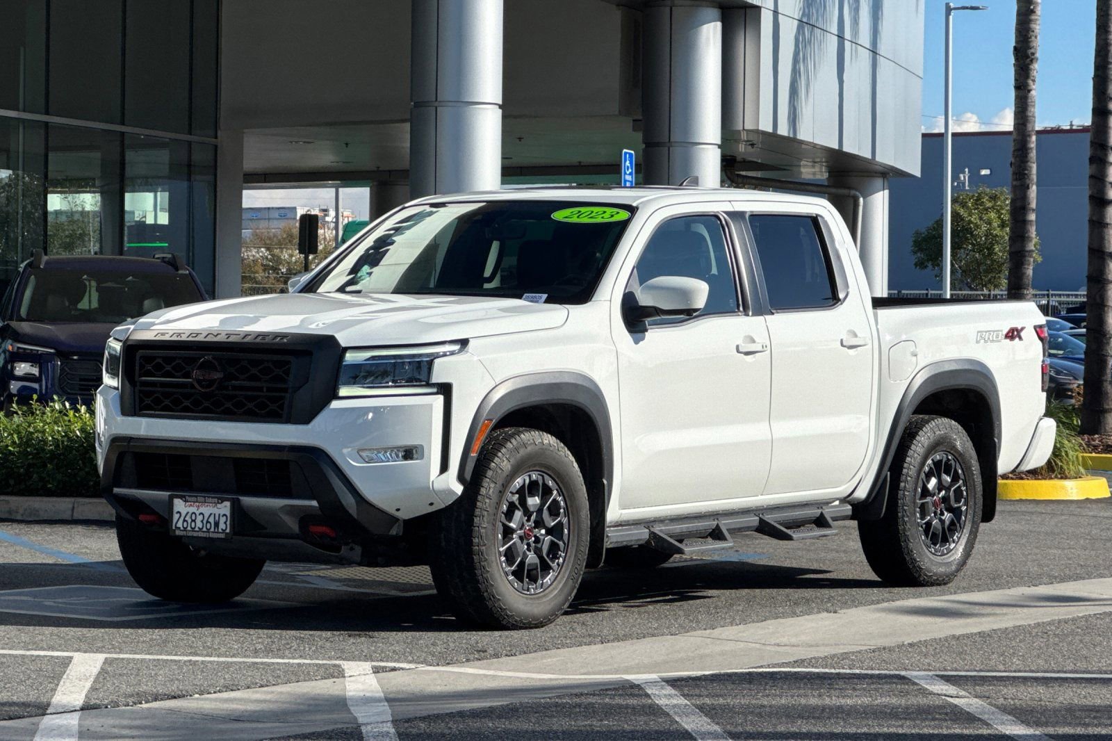 Used 2023 Nissan Frontier PRO-4X w/ Pro-4X Premium Package image 9