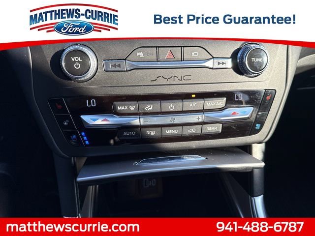 Used 2020 Ford Explorer Platinum w/ Premium Technology Package image 21