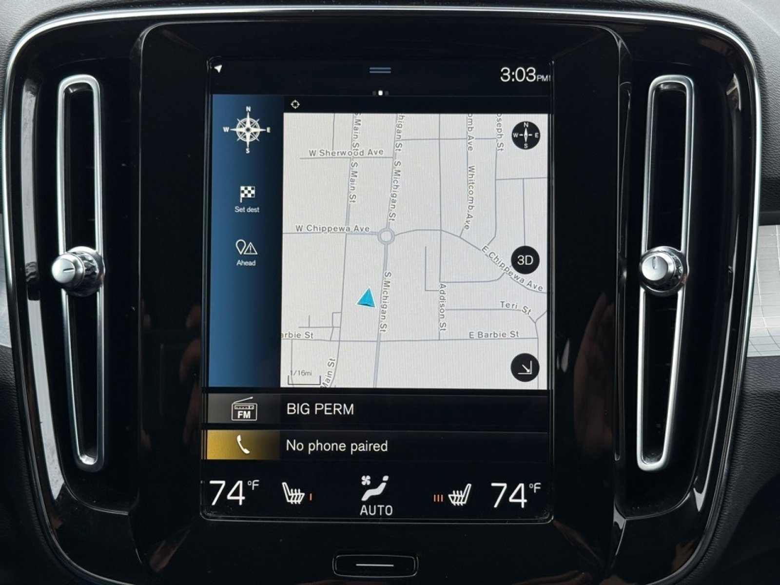 Used 2022 Volvo XC40 T5 Momentum image 32