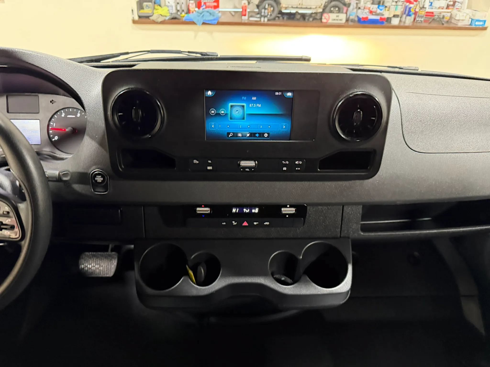 Used 2020 Mercedes-Benz Sprinter 2500 image 43