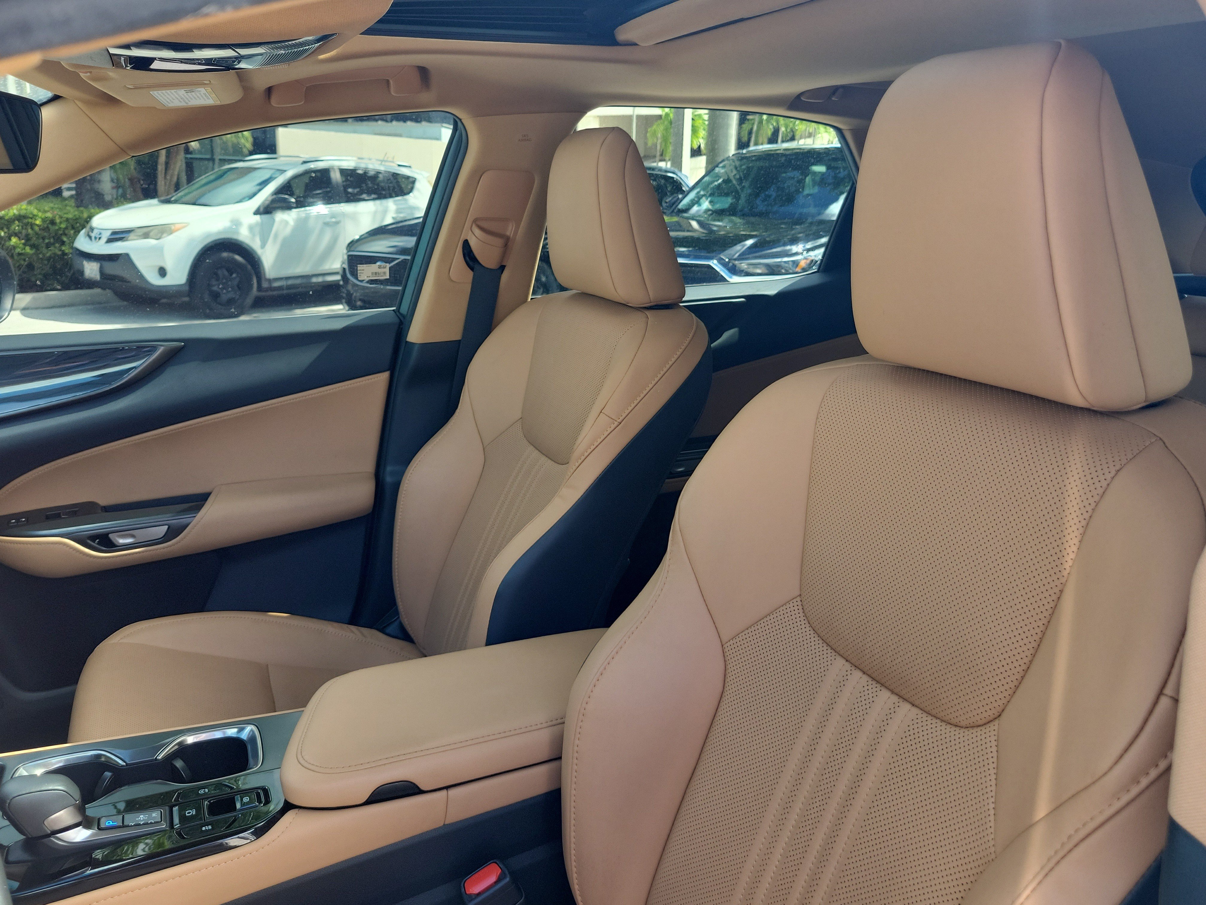 Certified 2025 Lexus NX 250 FWD w/ Premium Package image 22