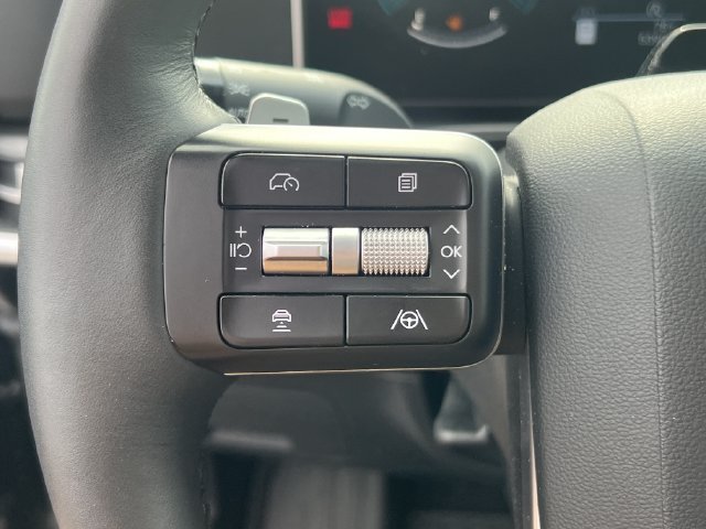 Used 2026 Hyundai Santa Fe SEL FWD image 29