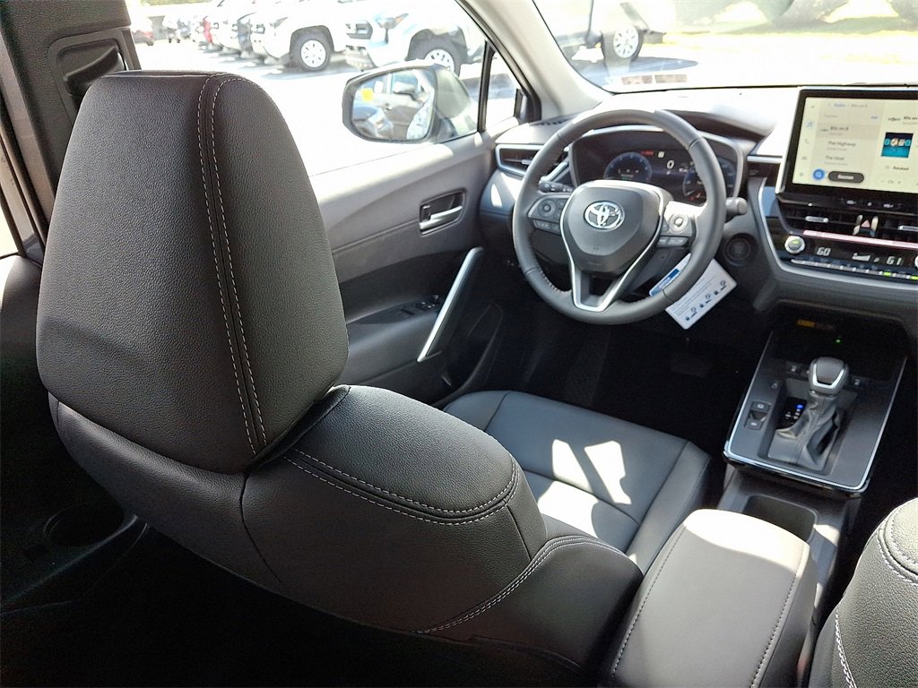New 2026 Toyota Corolla Cross XLE image 9