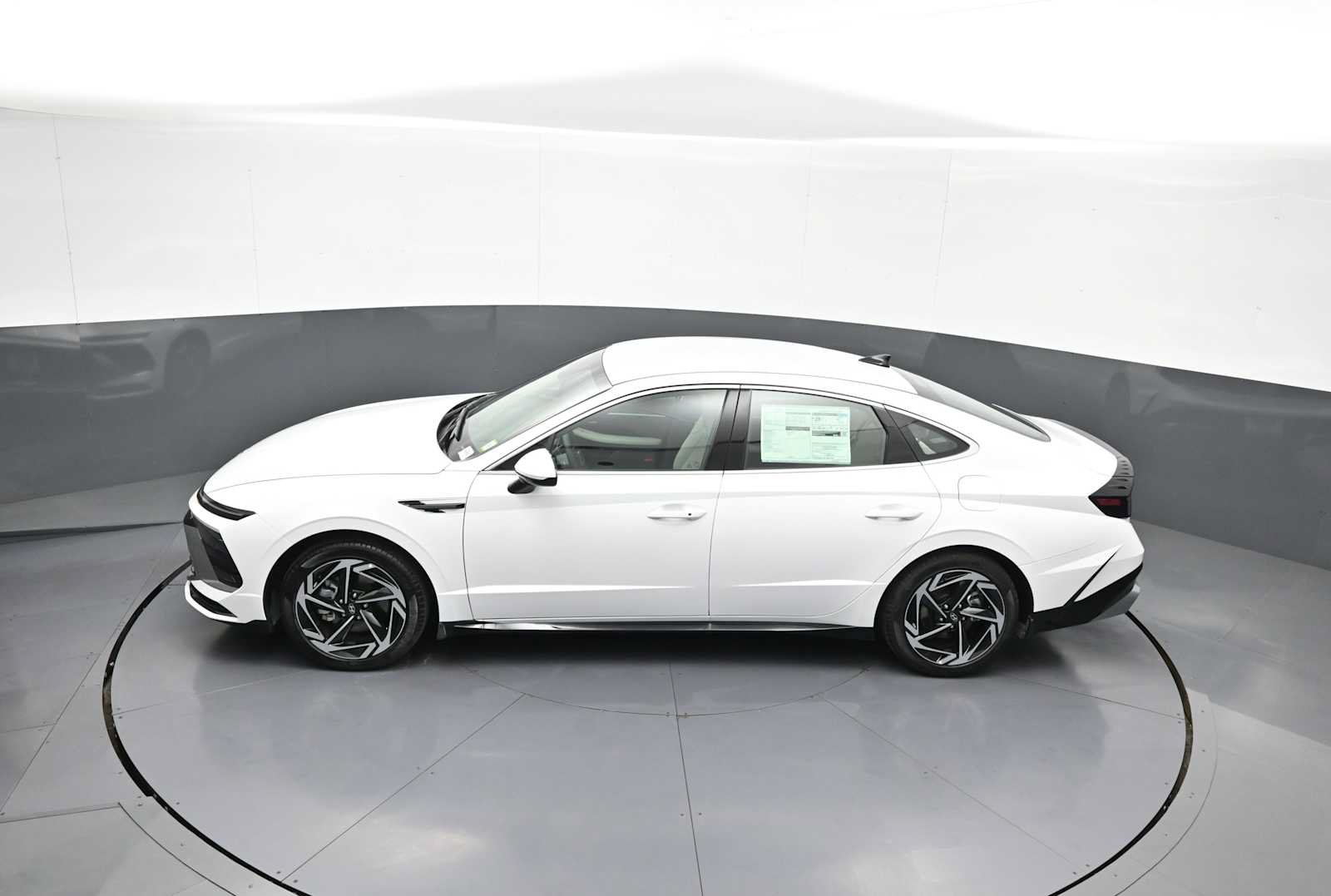 New 2026 Hyundai Sonata SEL FWD image 39
