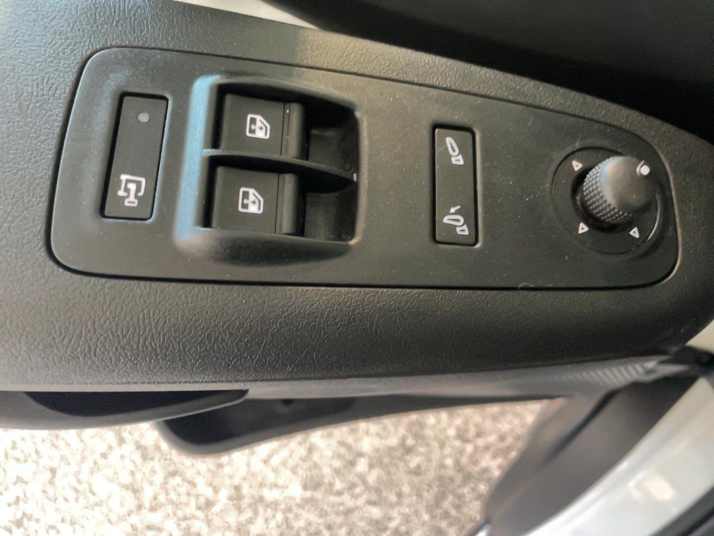 Used 2025 RAM ProMaster 3500 w/ Convenience Group FWD image 15