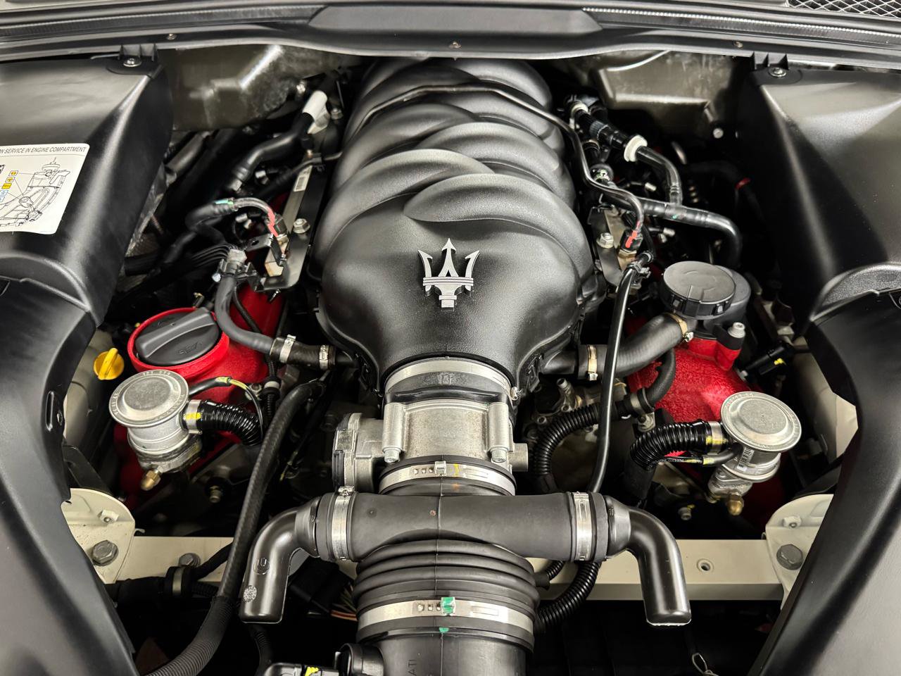 Used 2012 Maserati GranTurismo S image 9